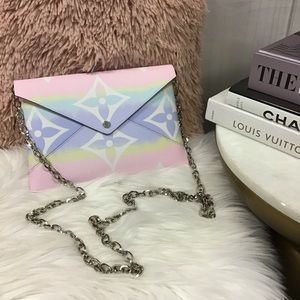 COPY - Louis Vuitton Escale Kirigami Pochette